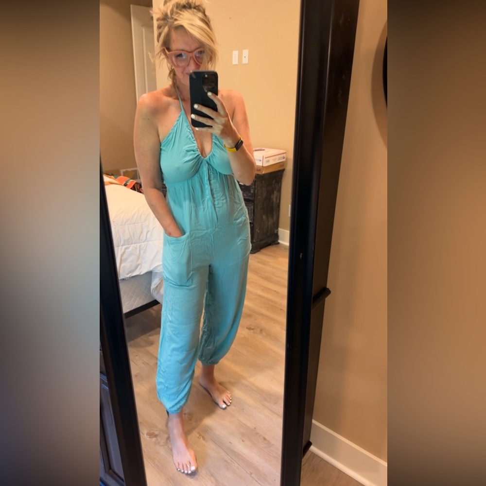 Cupshe Teal Halter Jumpsuit with Pockets